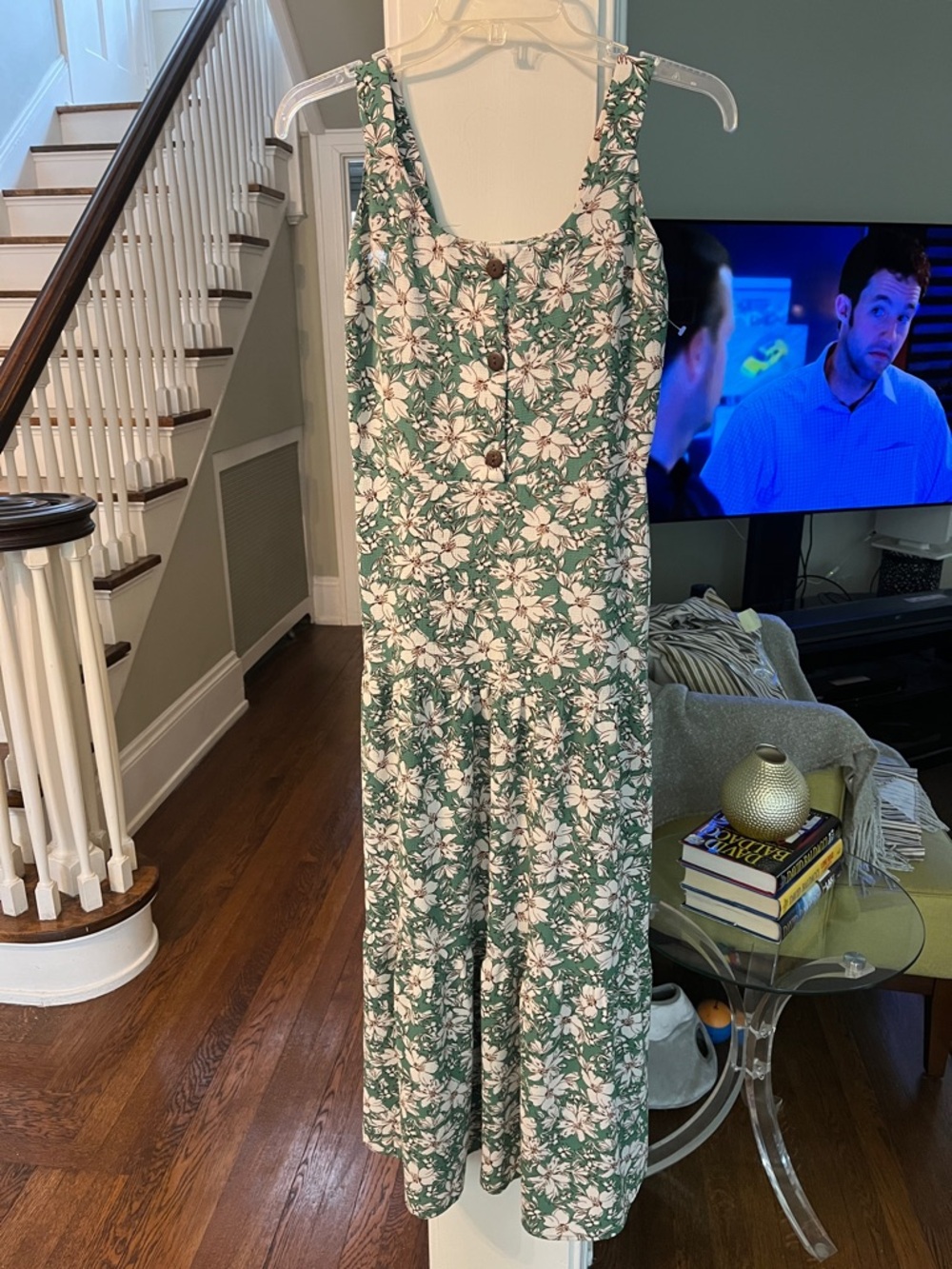 Super cute Midi/Maxi Green & White Floral Dress by Monteau Los Angeles